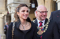Oberbürgermeister Markus Lewe heißt Königin Rania willkommen