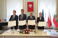 Eine gemeinsame Erklärung wurde in Lublin unterzeichnet, Gruppenbild, vier Personen