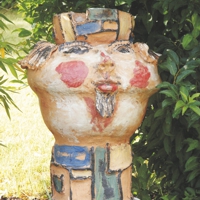 Keramikkopf eines dicken Königs