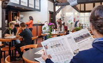 Blick ins Café Foto