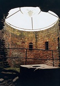 Blick aus dem Zwinger in den Himmel