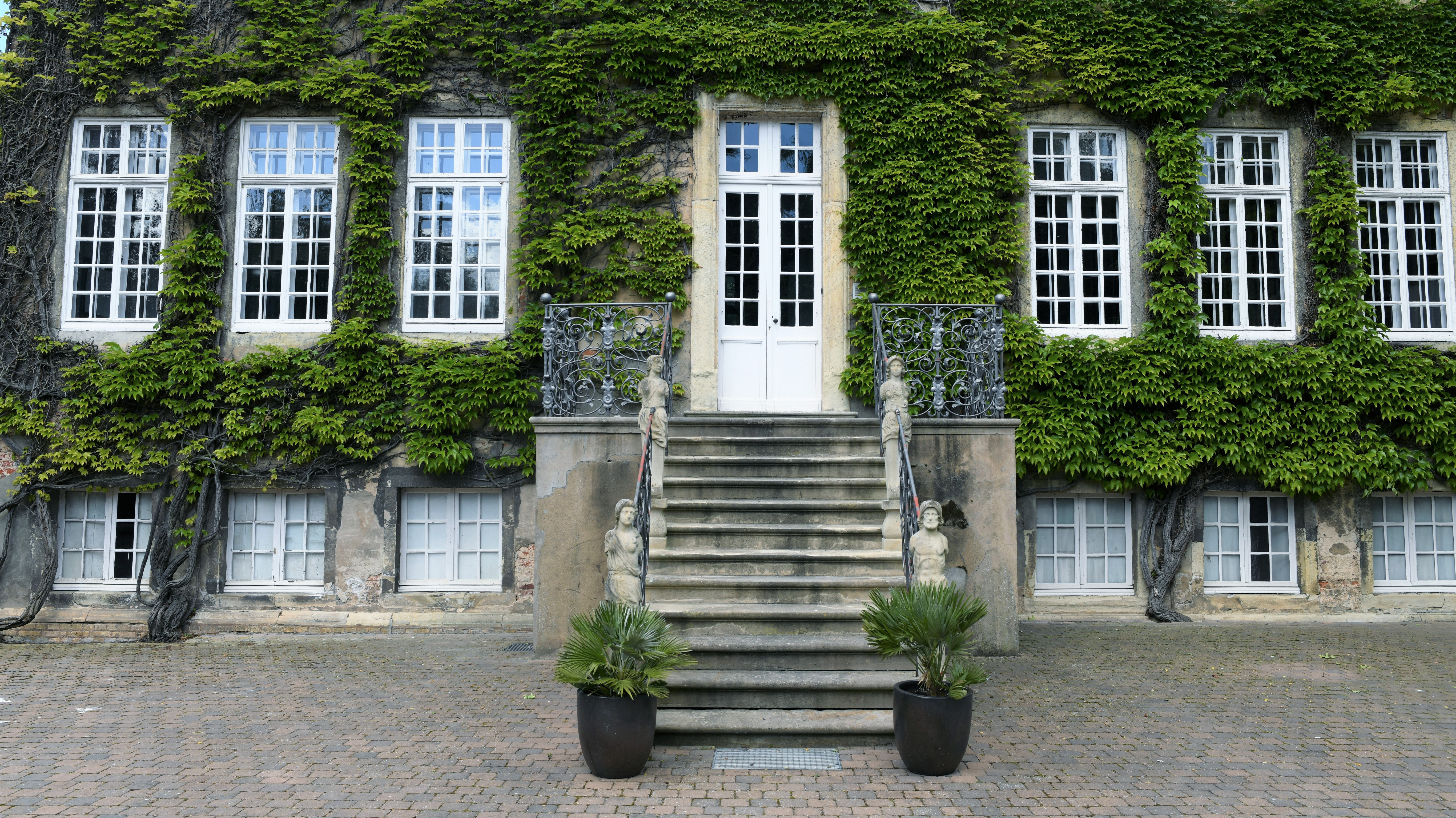 Haus Ruhr Eingang Außen