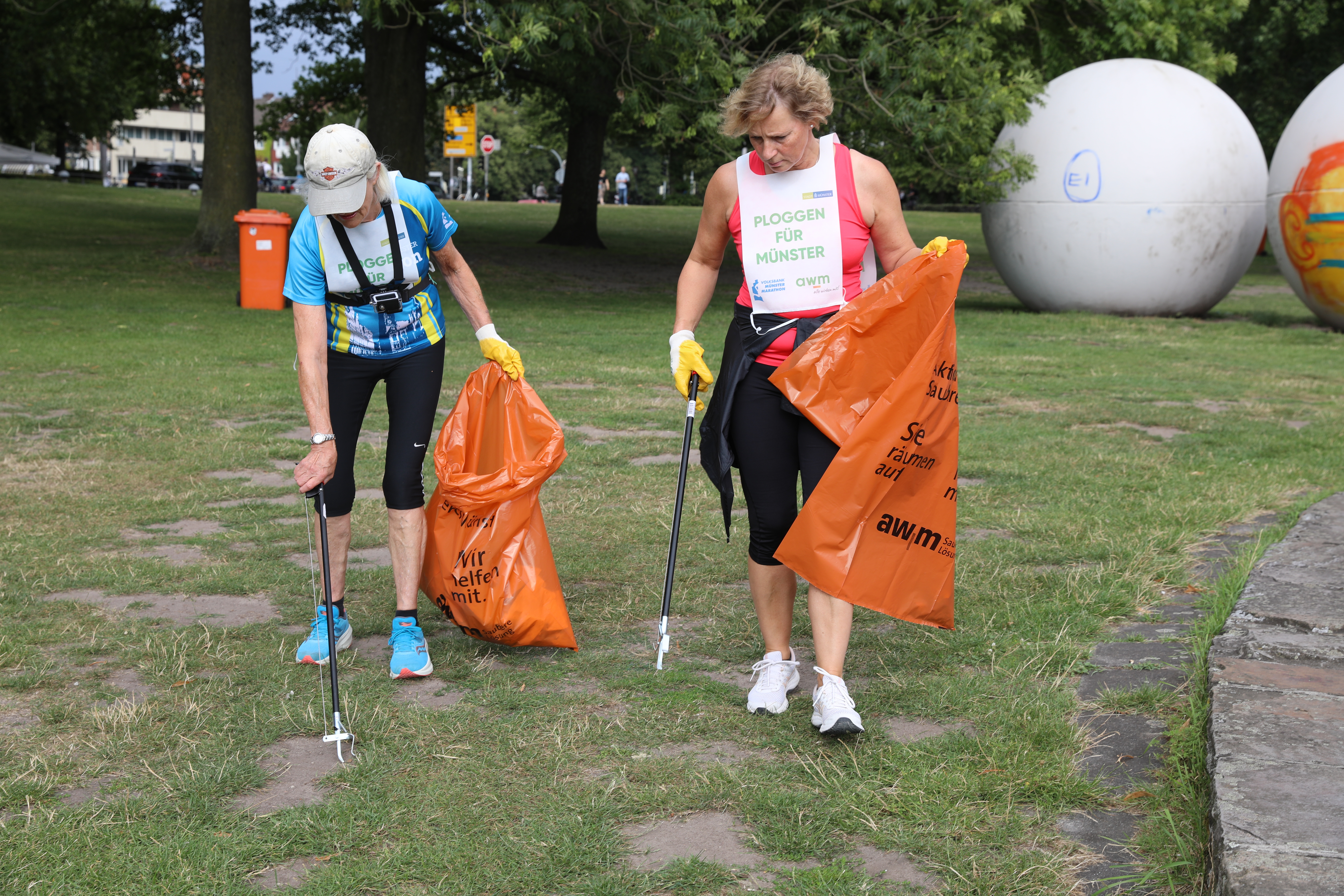 Teilnehmende Plogging-Aktion