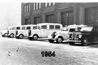 Krankenwagen vor der Feuerwache 1954