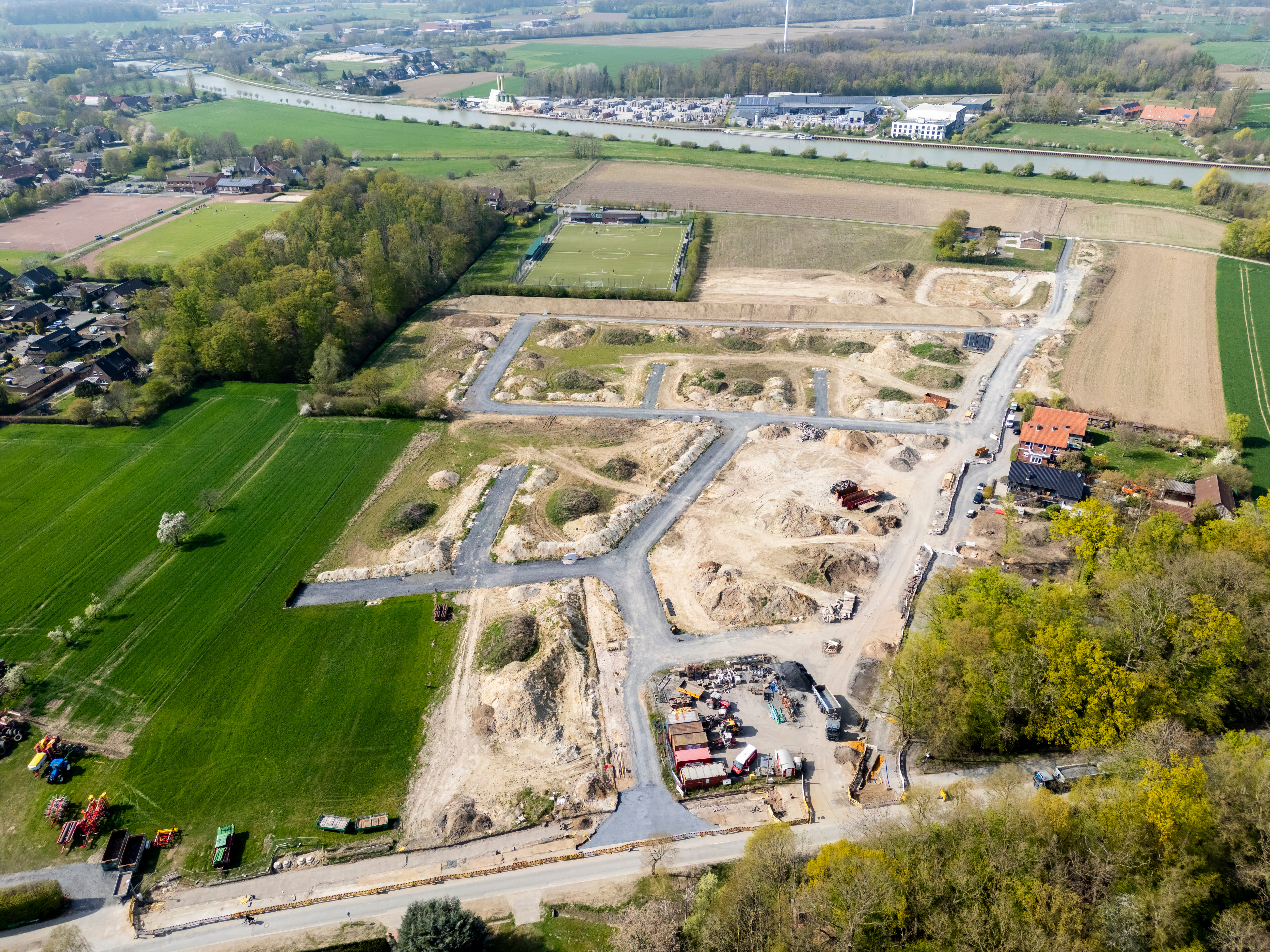 Blick von oben auf das Neubaugebiet am Dornbusch
