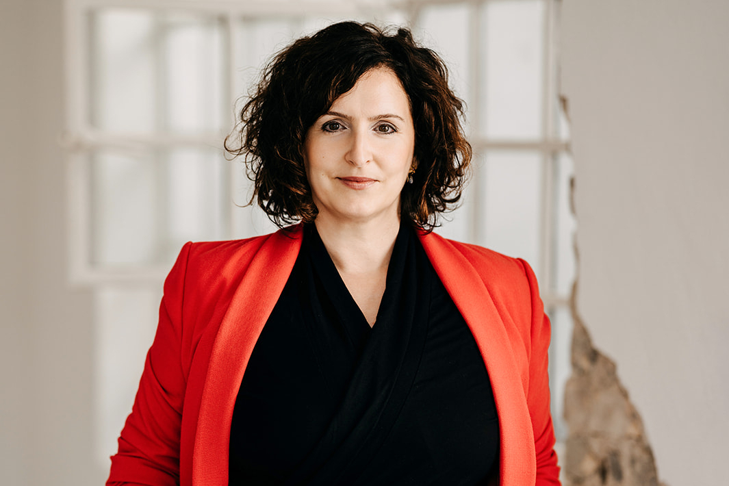 Autorin Jessica Reyes Rodriguez 