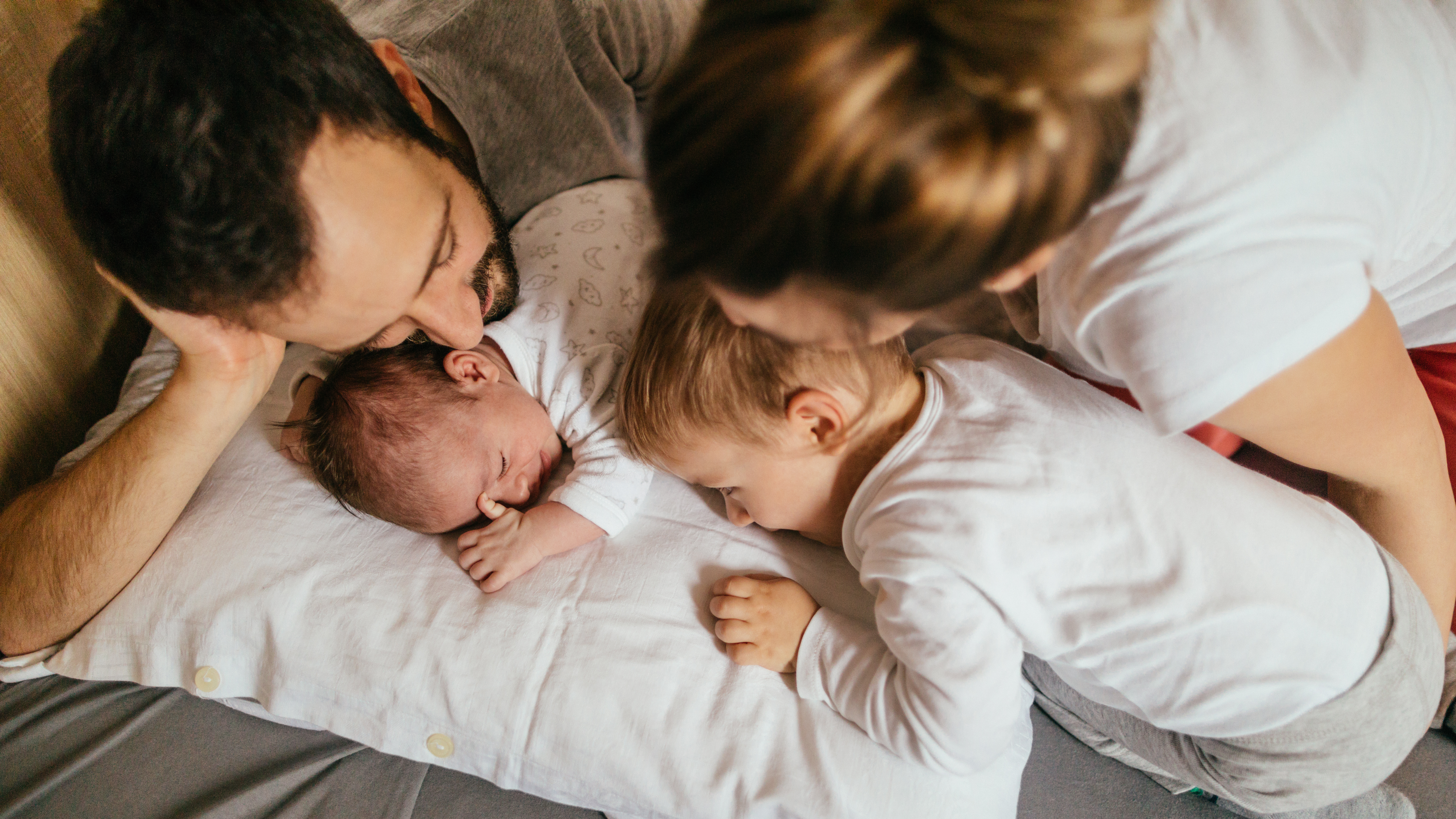 Vater, Mutter und zwei Kinder