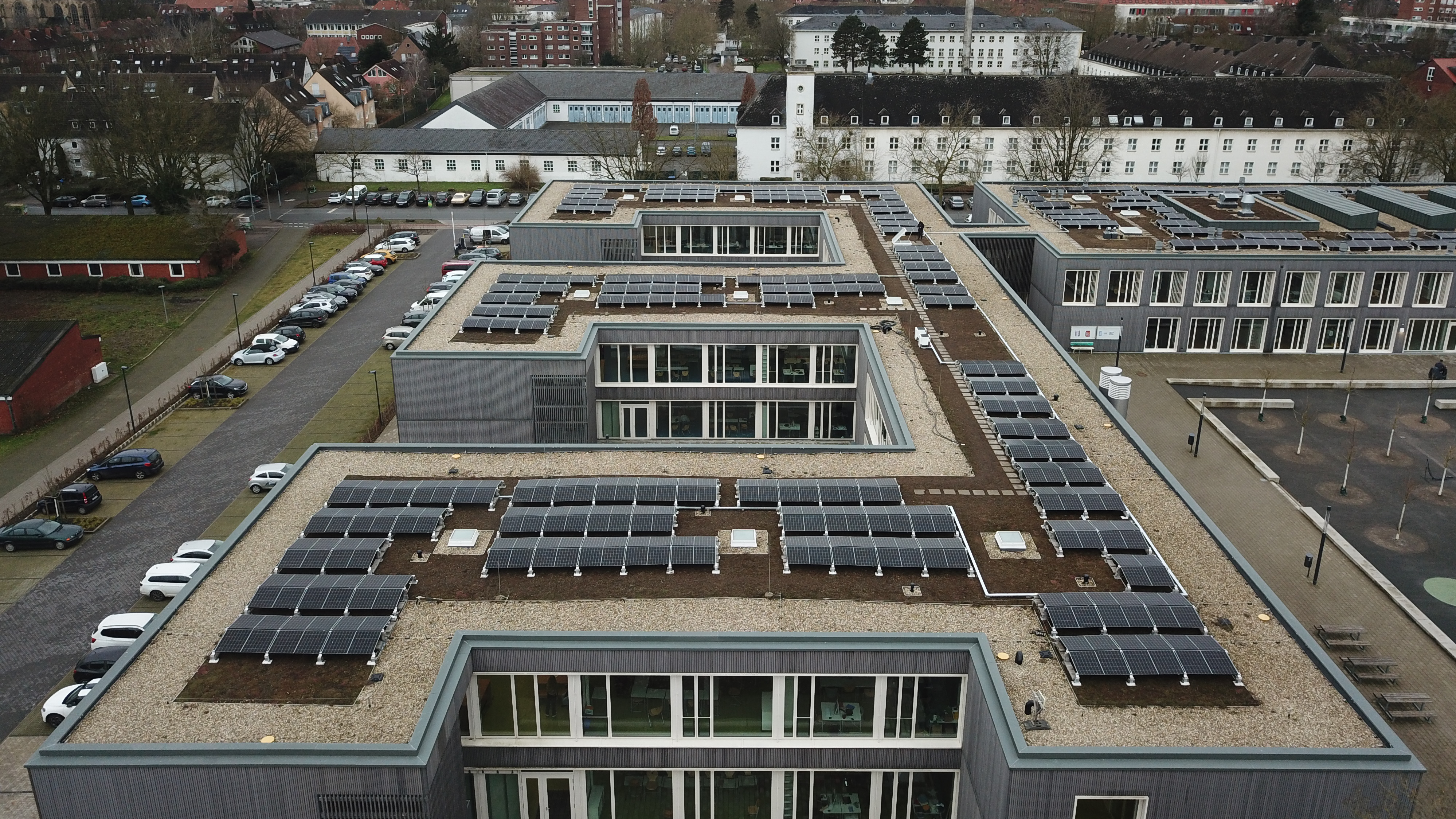 Luftbild des Schulgeländes