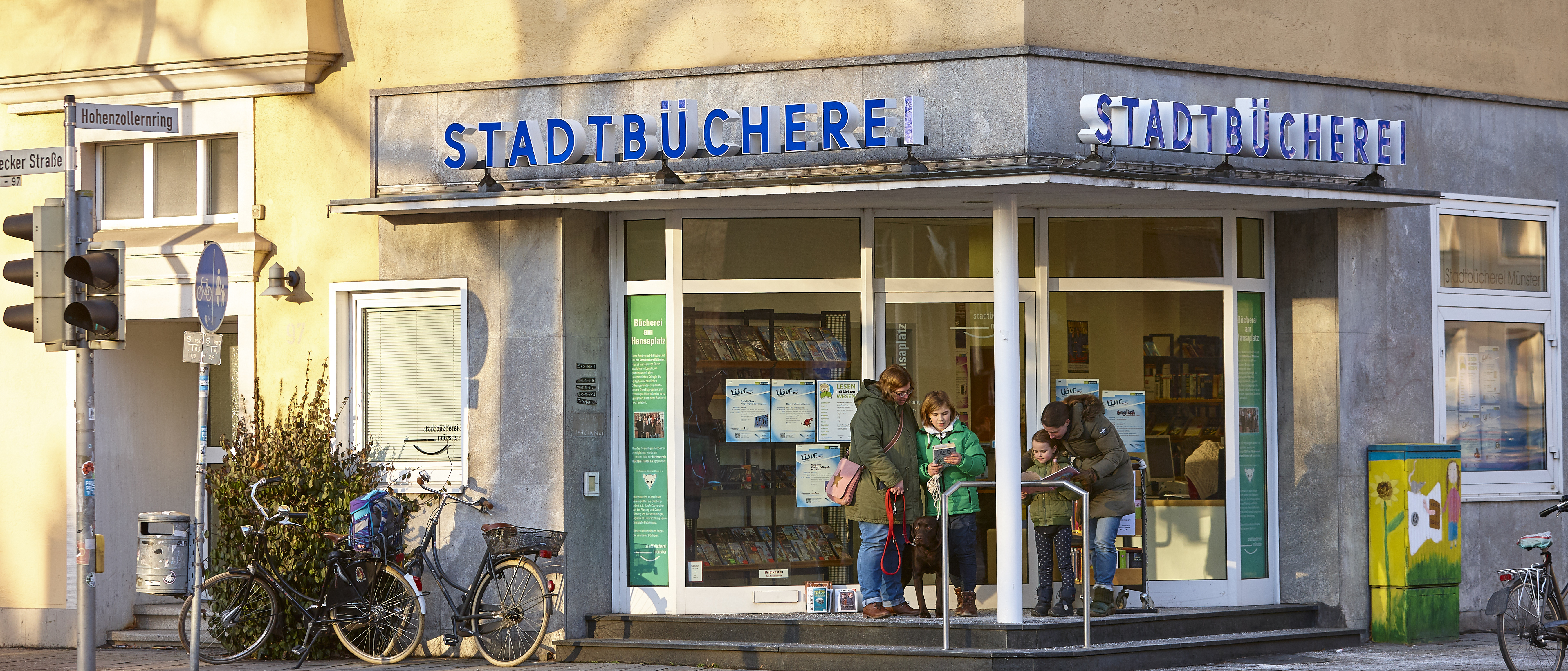 Außenaufnahme Bücherei Hansaplatz