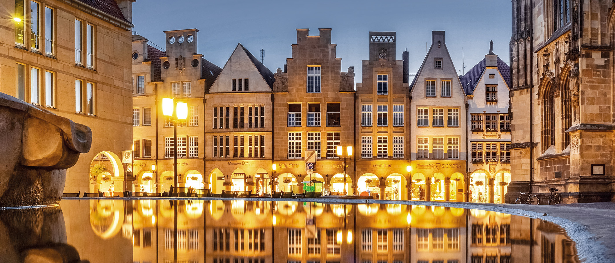 Der Lambertikirchplatz am Abend