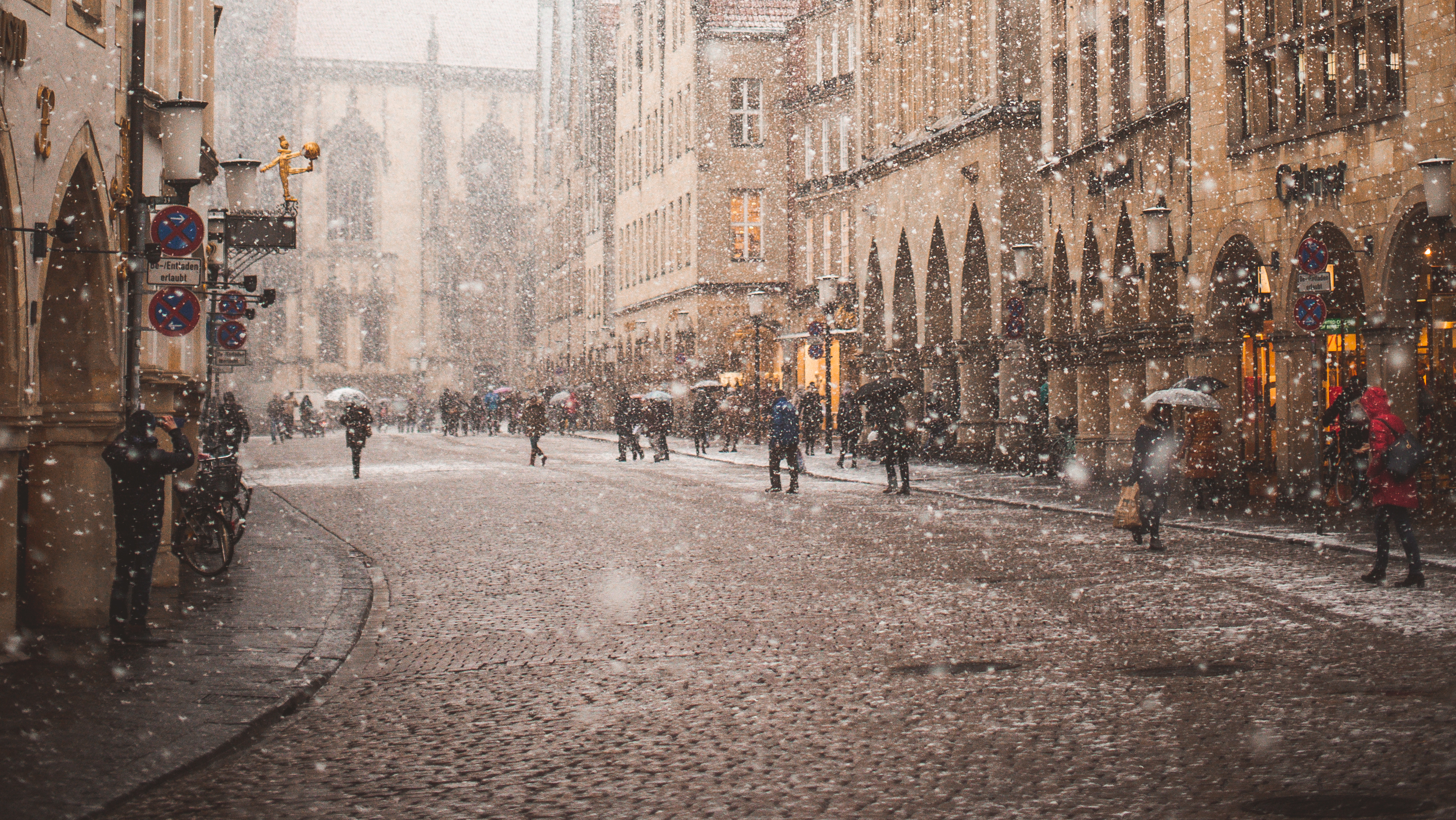 Es schneit auf den Prinzipalmarkt