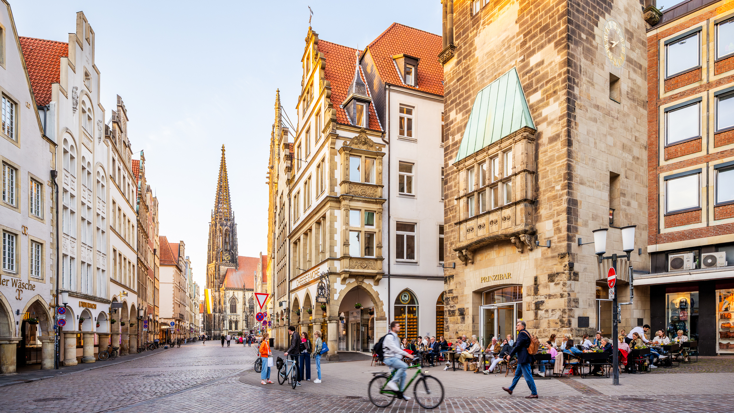 Prinzipalmarkt mit Stadthausturm und Lambertikirche