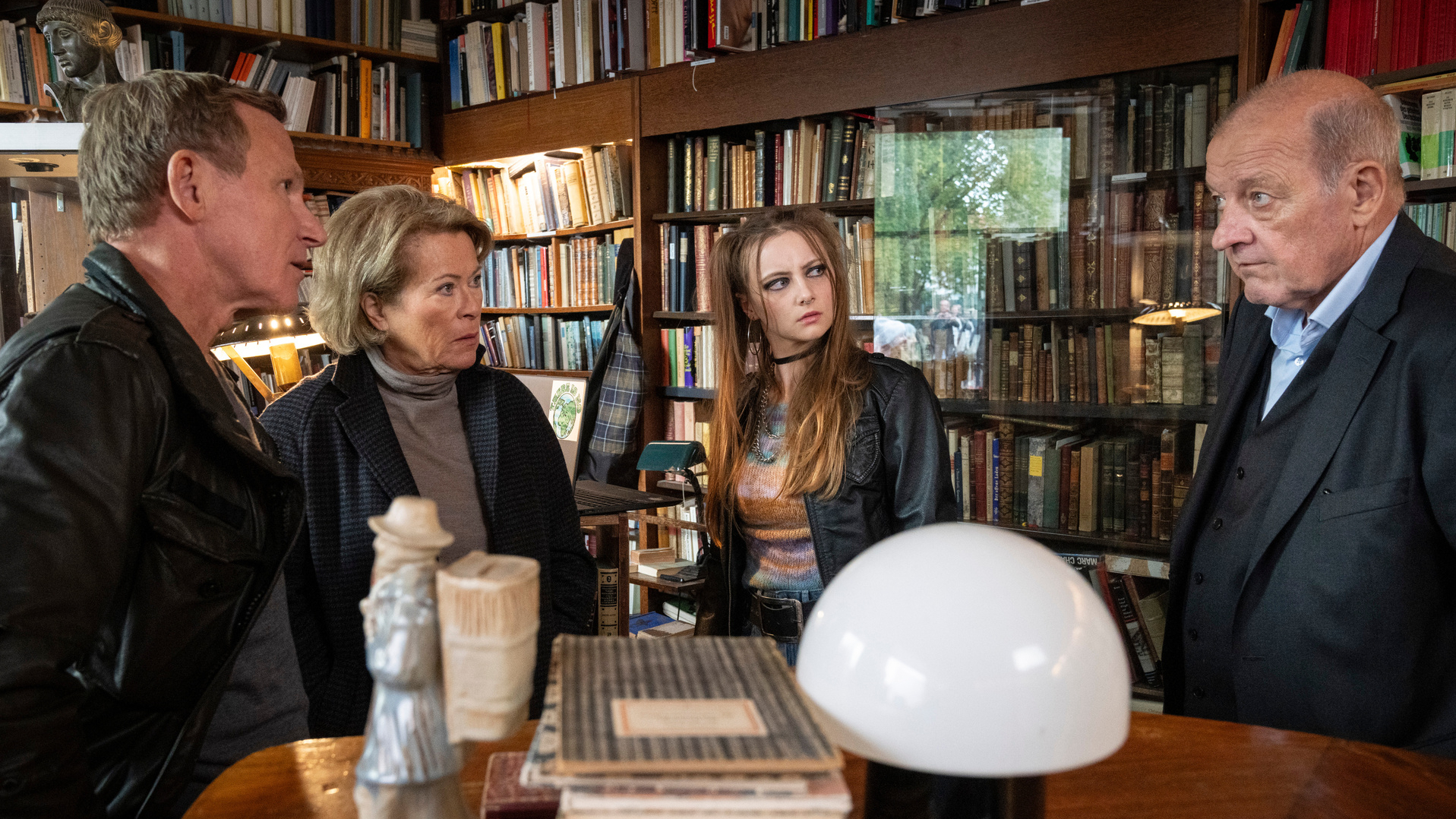 Wilsberg "Mit allen Wassern gewaschen" Besprechung im Antiquariat