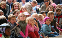 Publikum beim Kindertheater