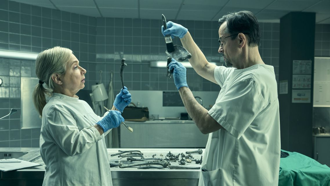 Silke Haller und Professor Boerne in der Pathologie