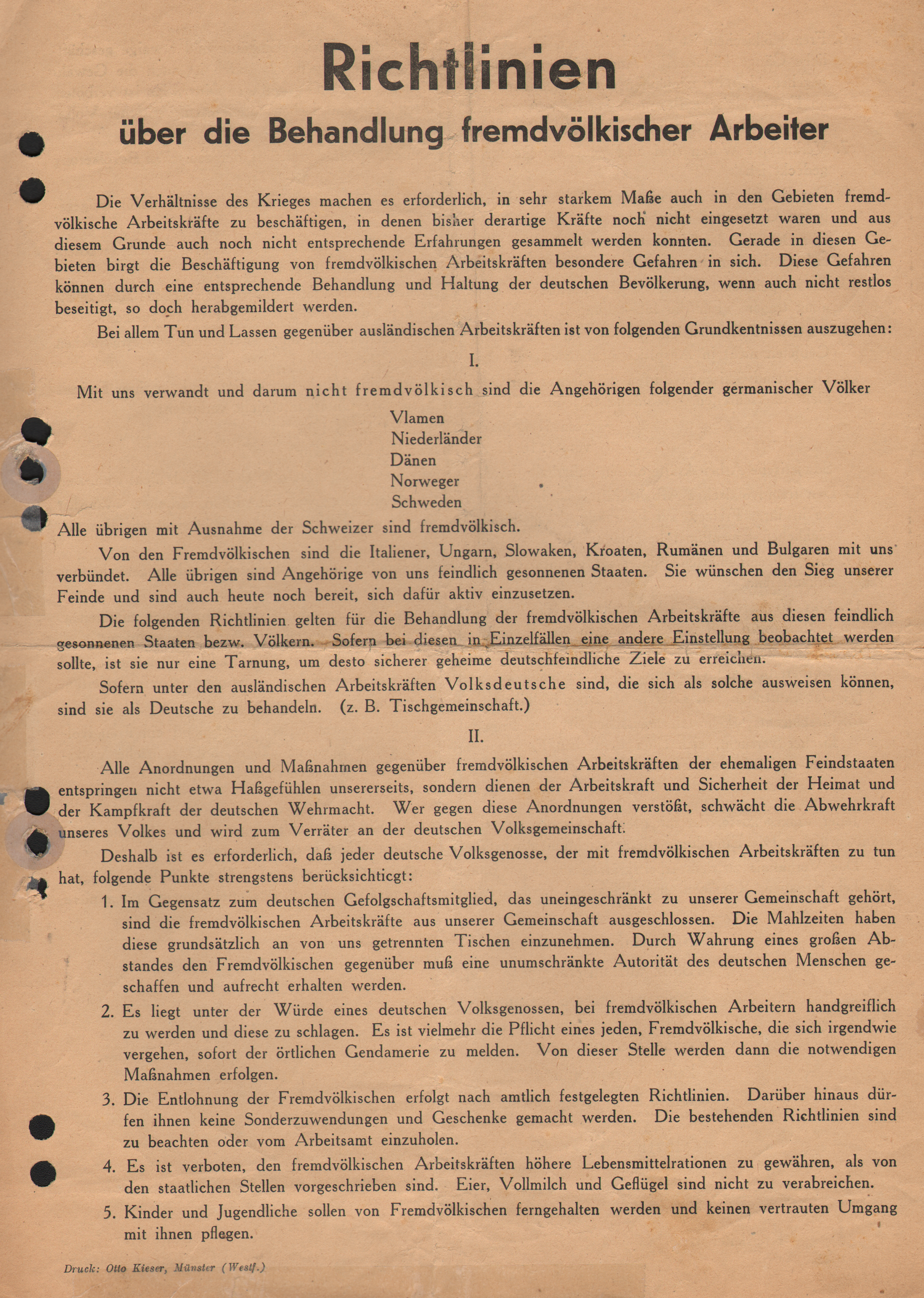 Aushang mit dem Titel "Richtlinien über die Behandlung fremdvölkischer Arbeiter"