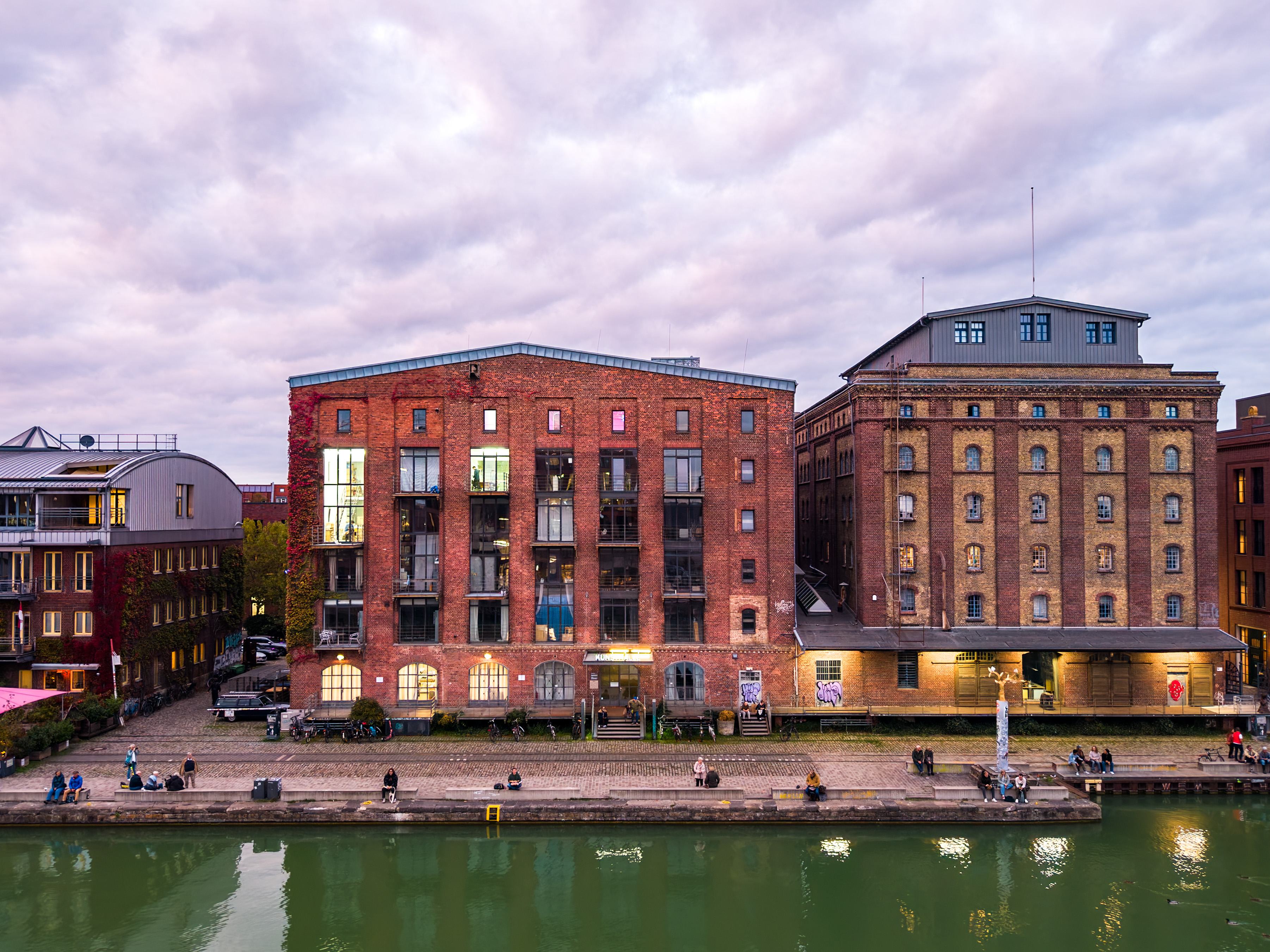Speicherhaus am Stadthafen, in dem u.a. Ateliers für Künstlerinnen und Künstler beherbergt sind.