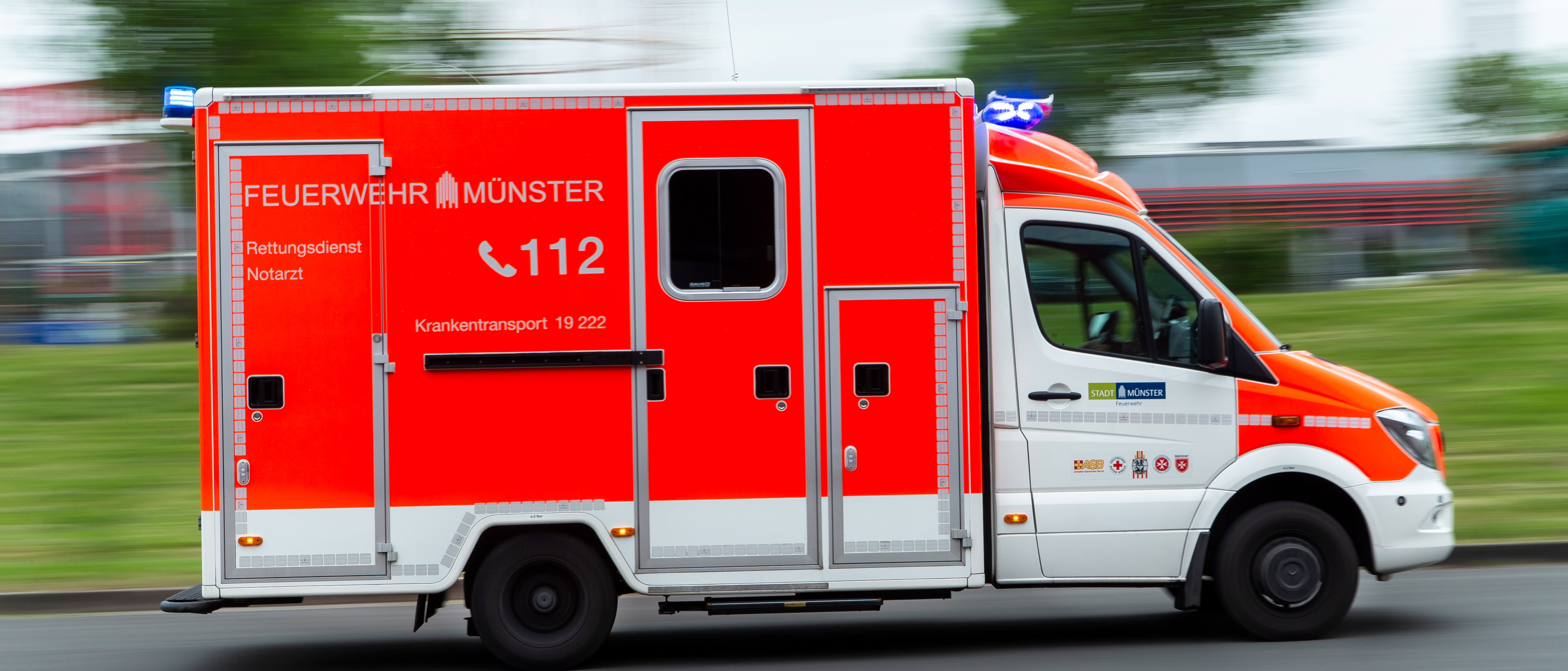Fahrender Rettungswagen