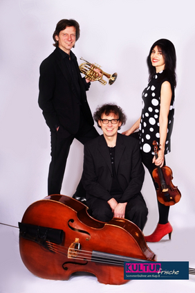 Foto der drei Musiker von CONJAK