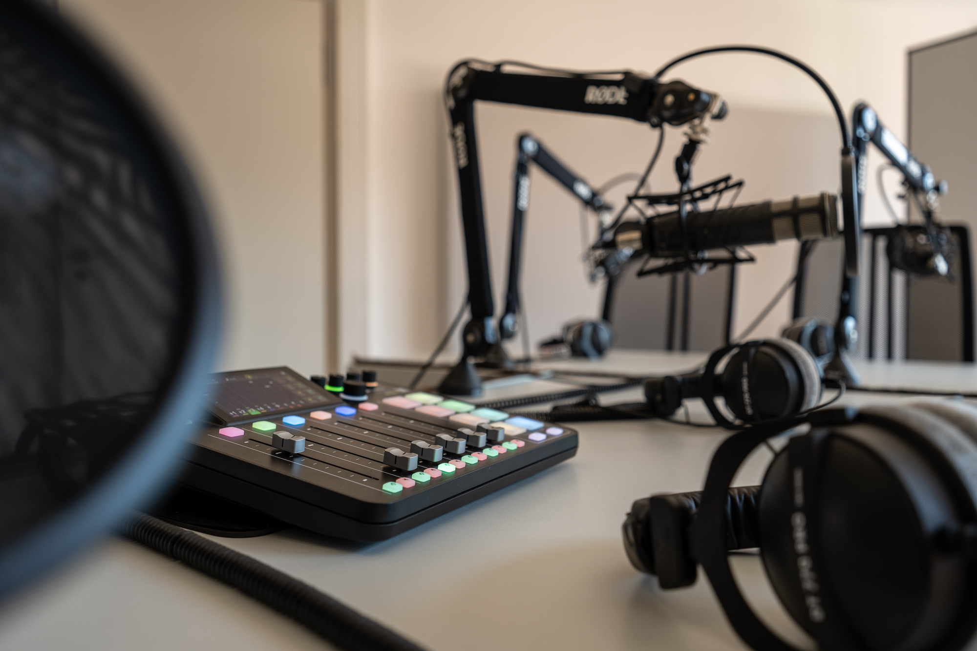 Blick in das Bürgerfunkstudio der vhs