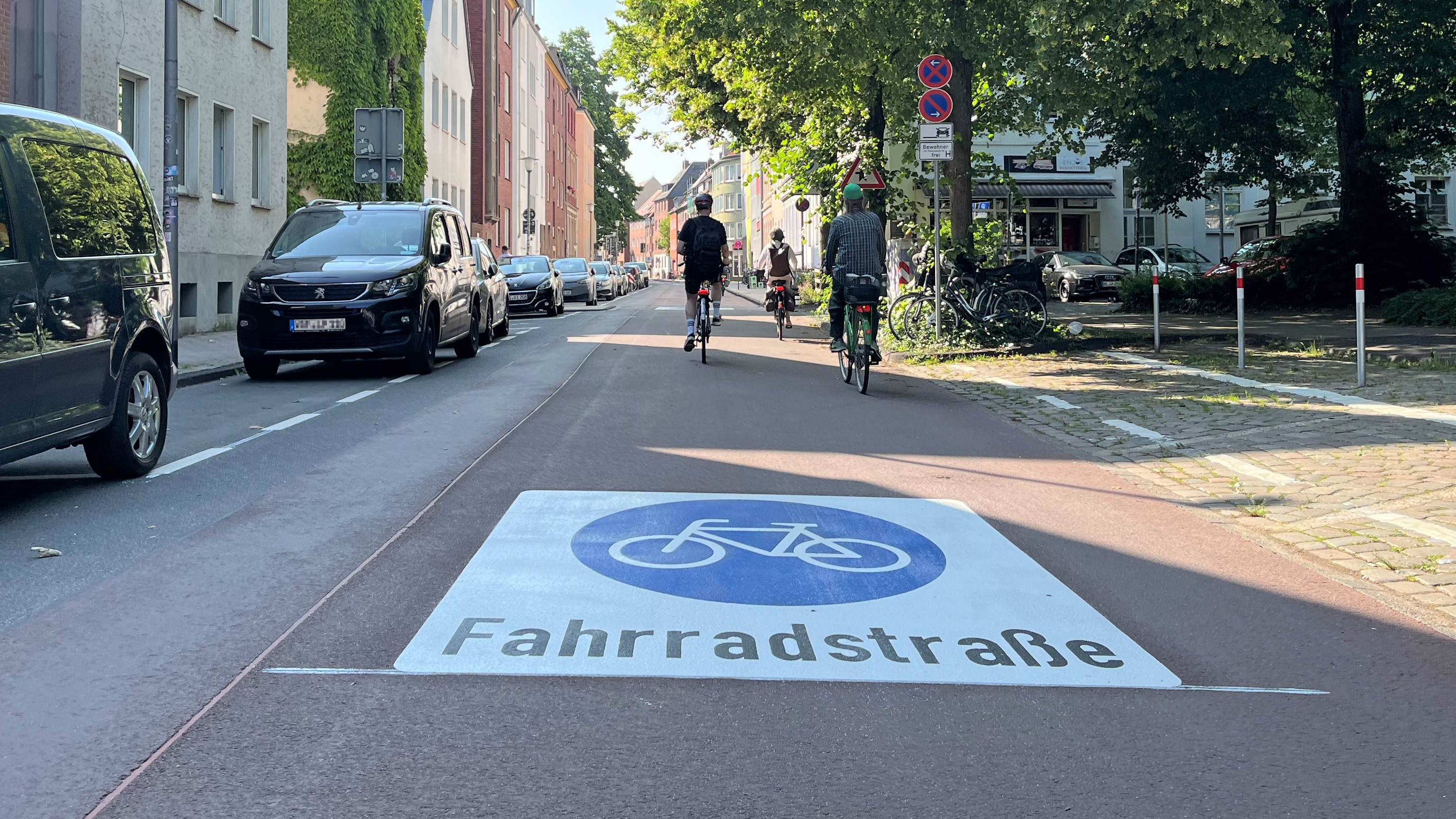 Blick auf die Schillerstraße, die zur Fahrradstraße umfunktioniert wurde
