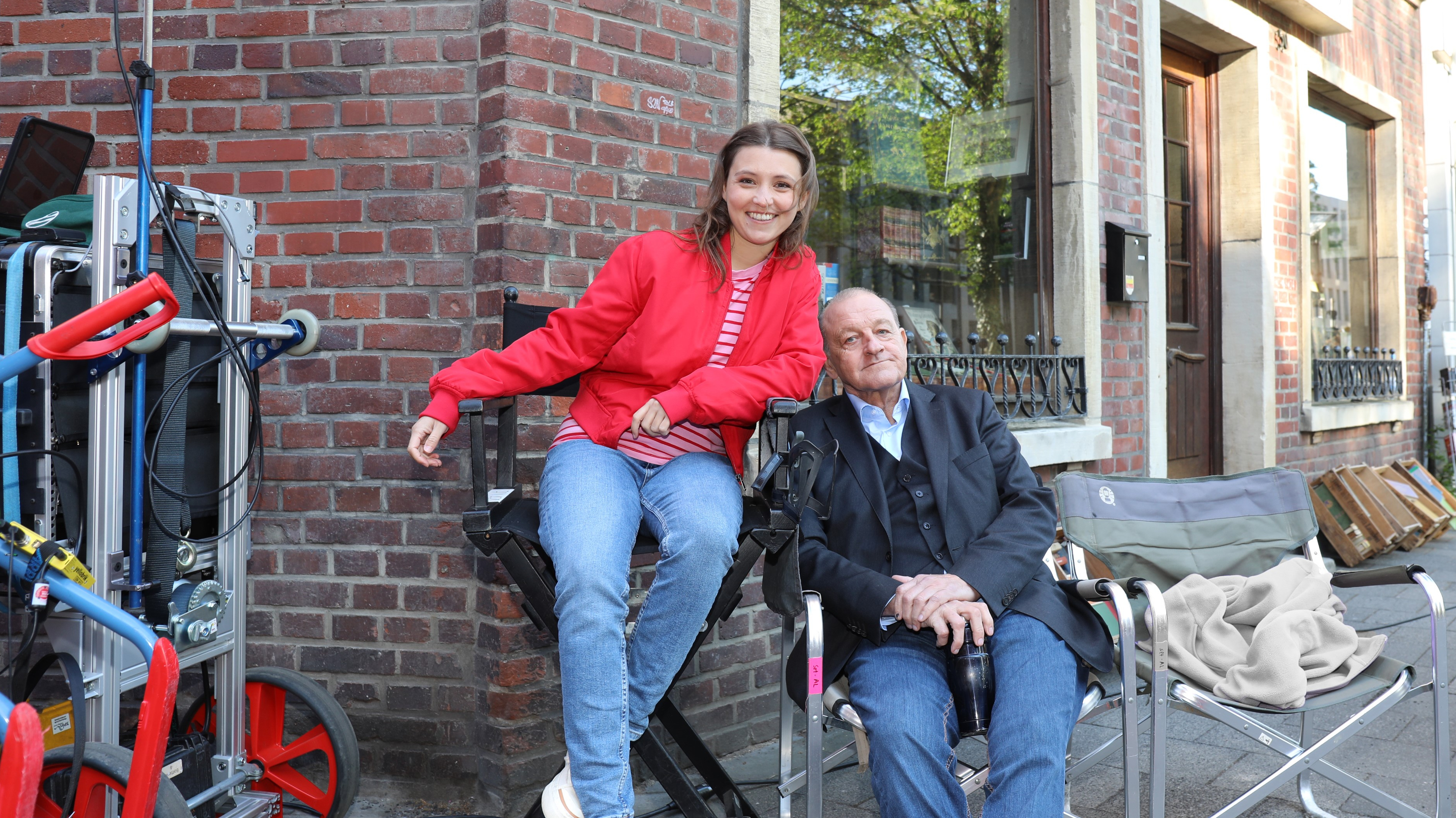 Janina Fautz (Merle) und Leonard Lansink (Wilsberg)