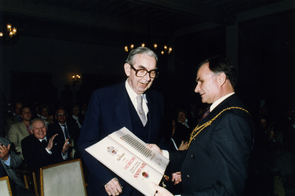 Theo Breider und Oberbürgermeister Dr. Jörg Twenhöven