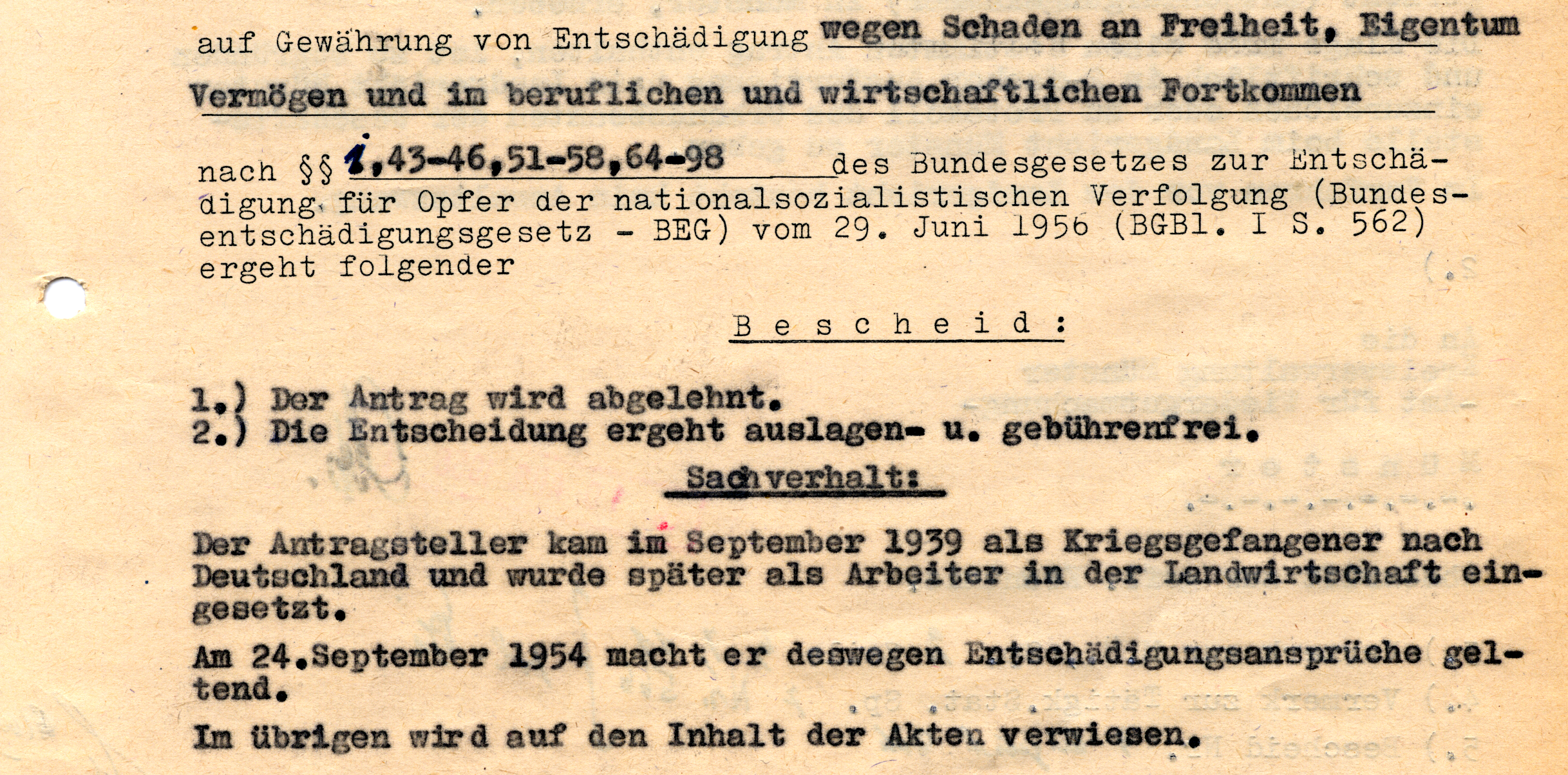 Foto eines Bescheides: Ein ehemaliger Zwangsarbeiter hatte Entschädigungsansprüche gestellt. Der Antrag wurde abgelehnt. 