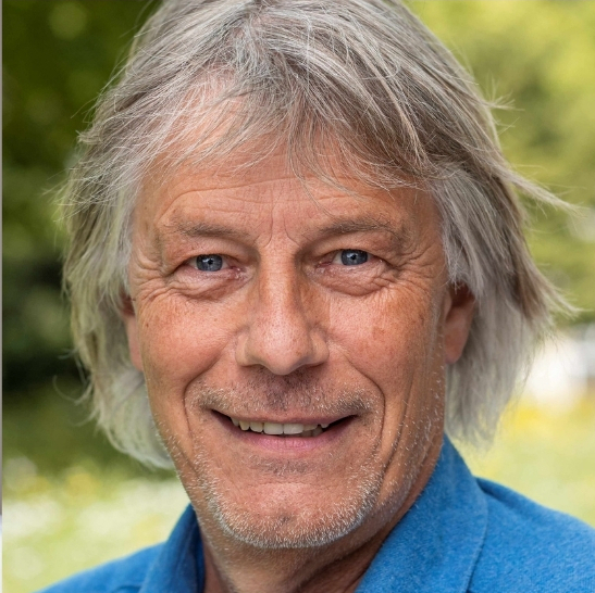 Die gewählten Bezirksbürgermeister Peter Bensmann (CDU), Ralf Kiewit (Grüne) und Friedhelm Schade (SPD). 