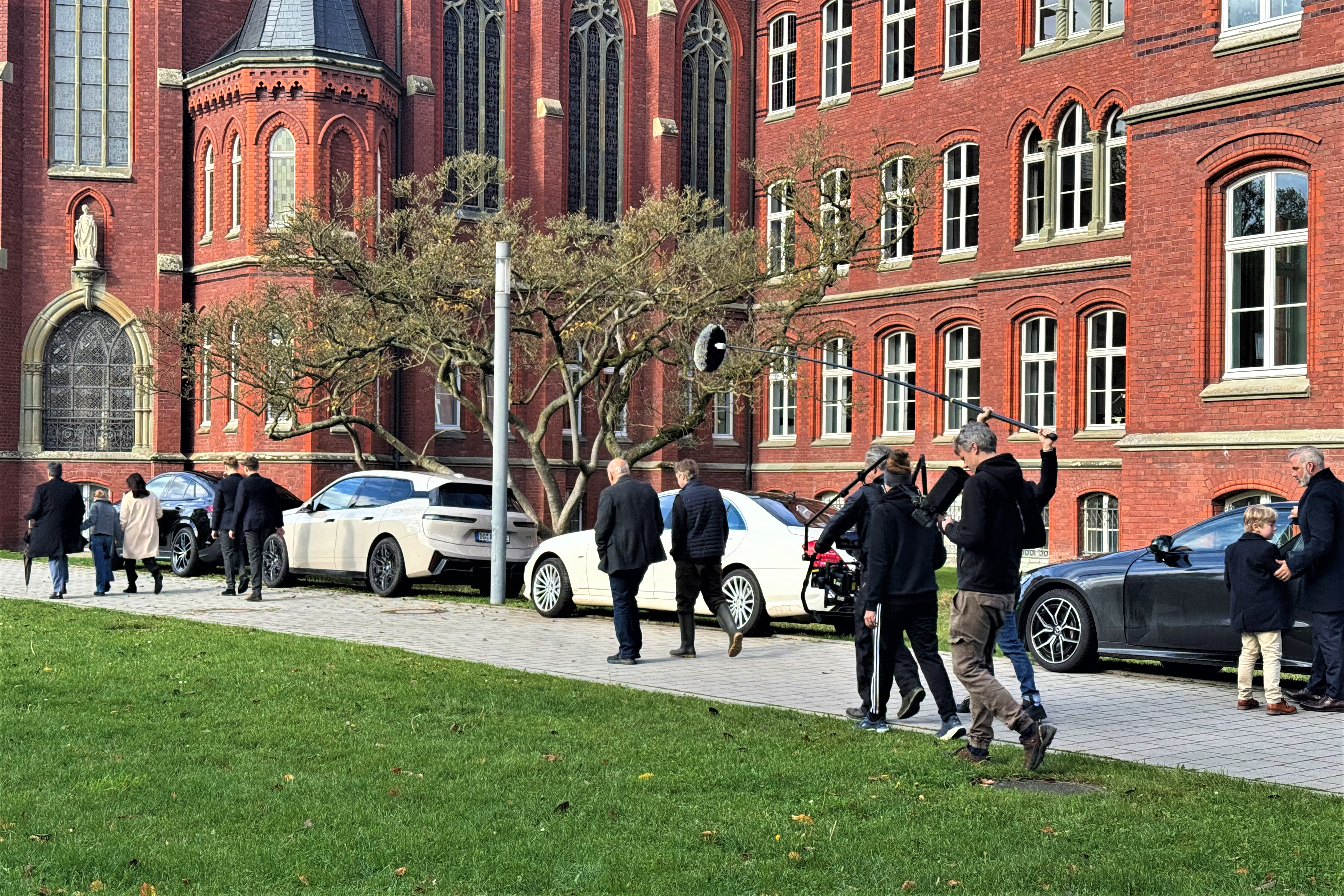 Außenaufnahmen für die Wilsberg-Folge "Elite" (AT) am Gymnasium St. Mauritz in Münster