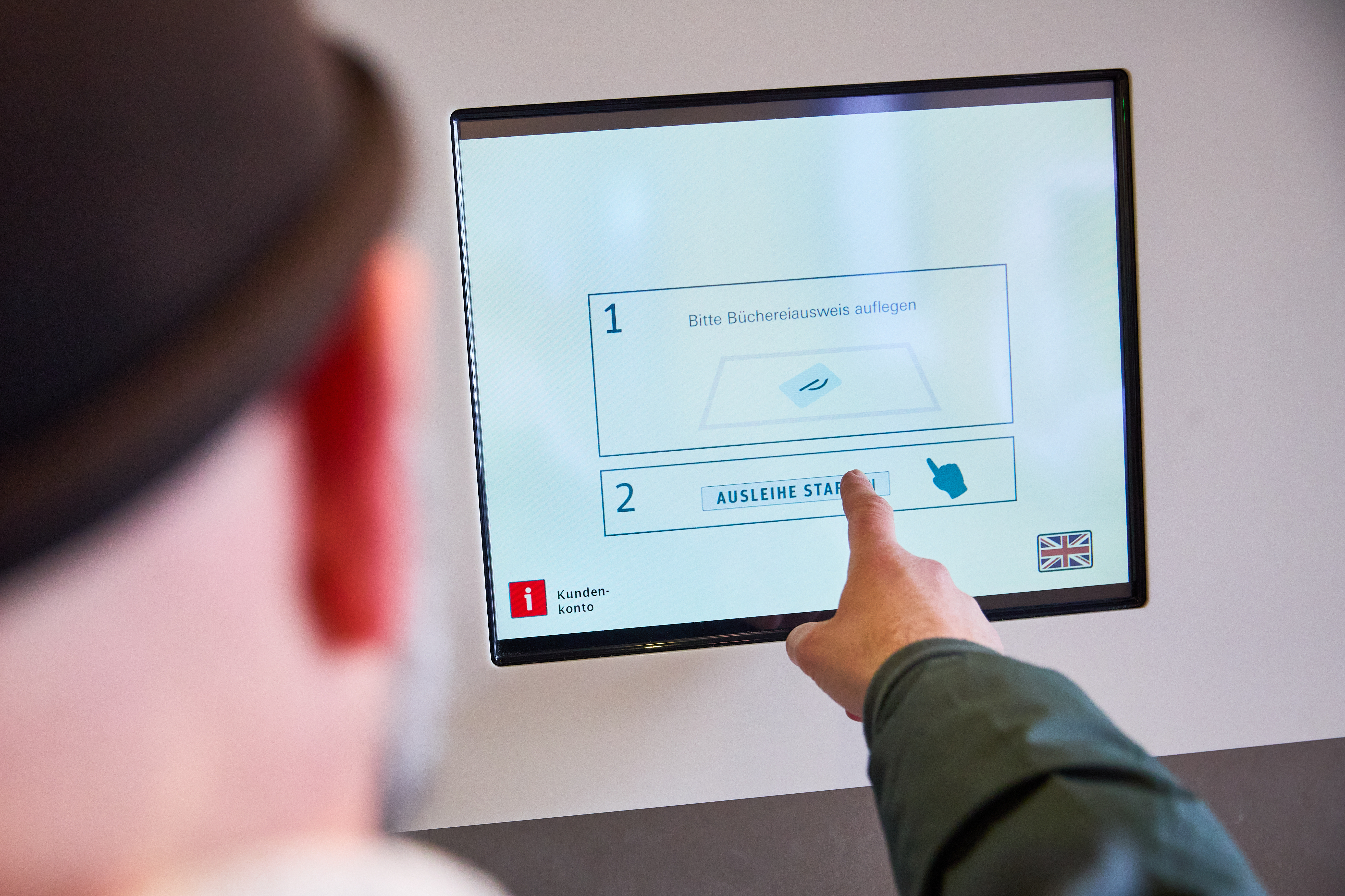 Medienausleihe über den Automaten
