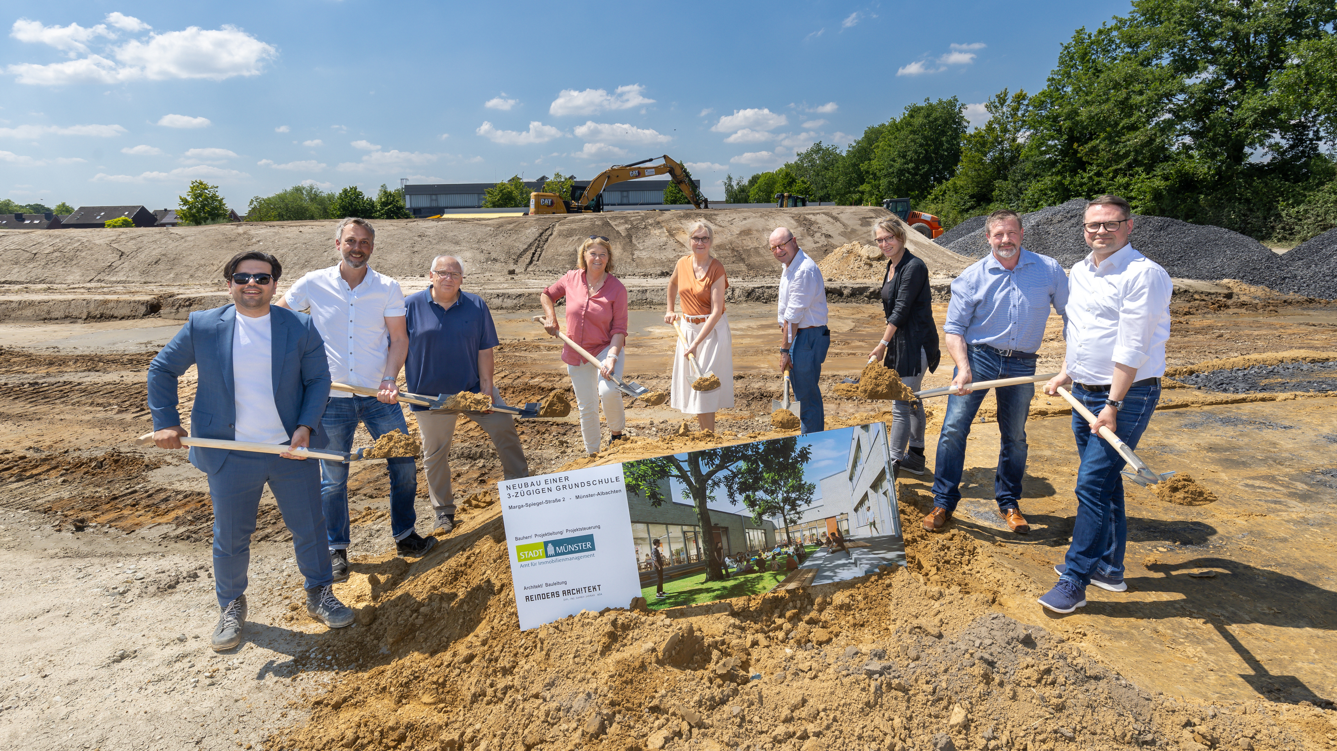 Erster Spatenstich für die neue Grundschule im Baugebiet Albachten-Ost