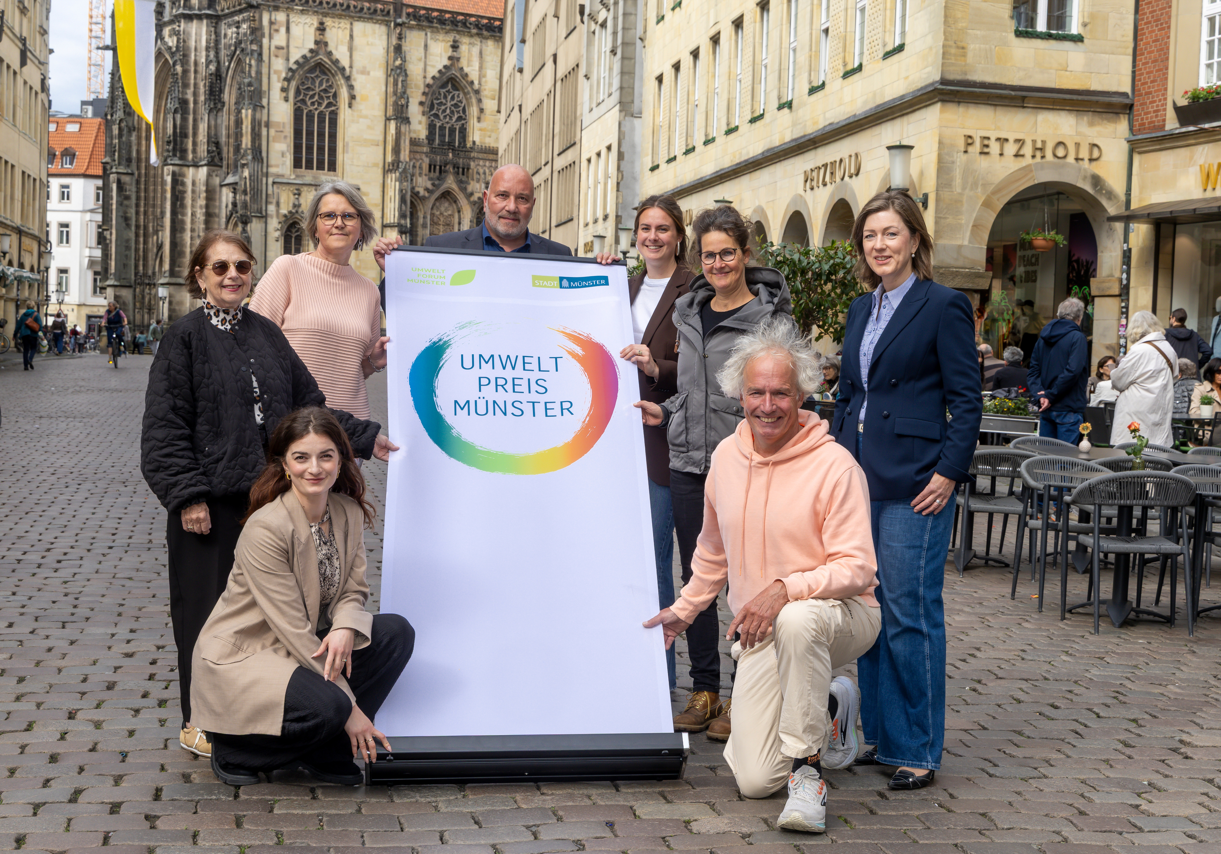 Gruppenfoto der Umweltpreis-Jury