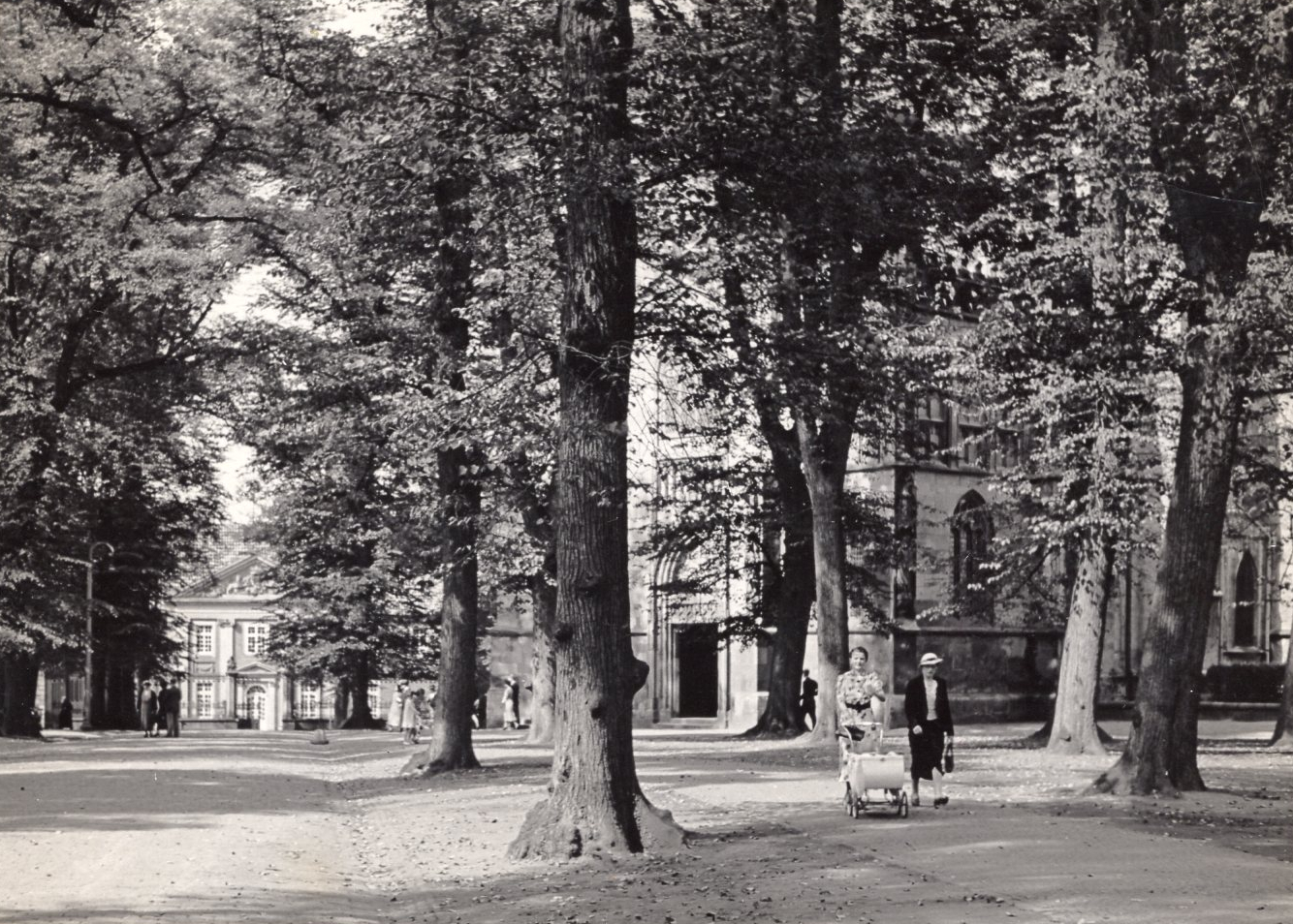 Domplatz Historie