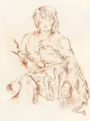 Eine Rötelzeichnung einer sitzenden Frau. Mit ihrem rechten Arm lehnt sie sich an. Ihre Hände liegen locker nebeneinander in ihrem Schoß. Ihr Gesicht ist im Porträt gezeigt. Sie blickt den Betrachtenden direkt an.