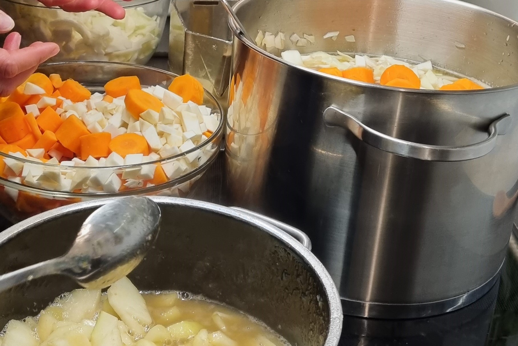 Suppe aus dem Gemüse, das zuvor als Deko diente