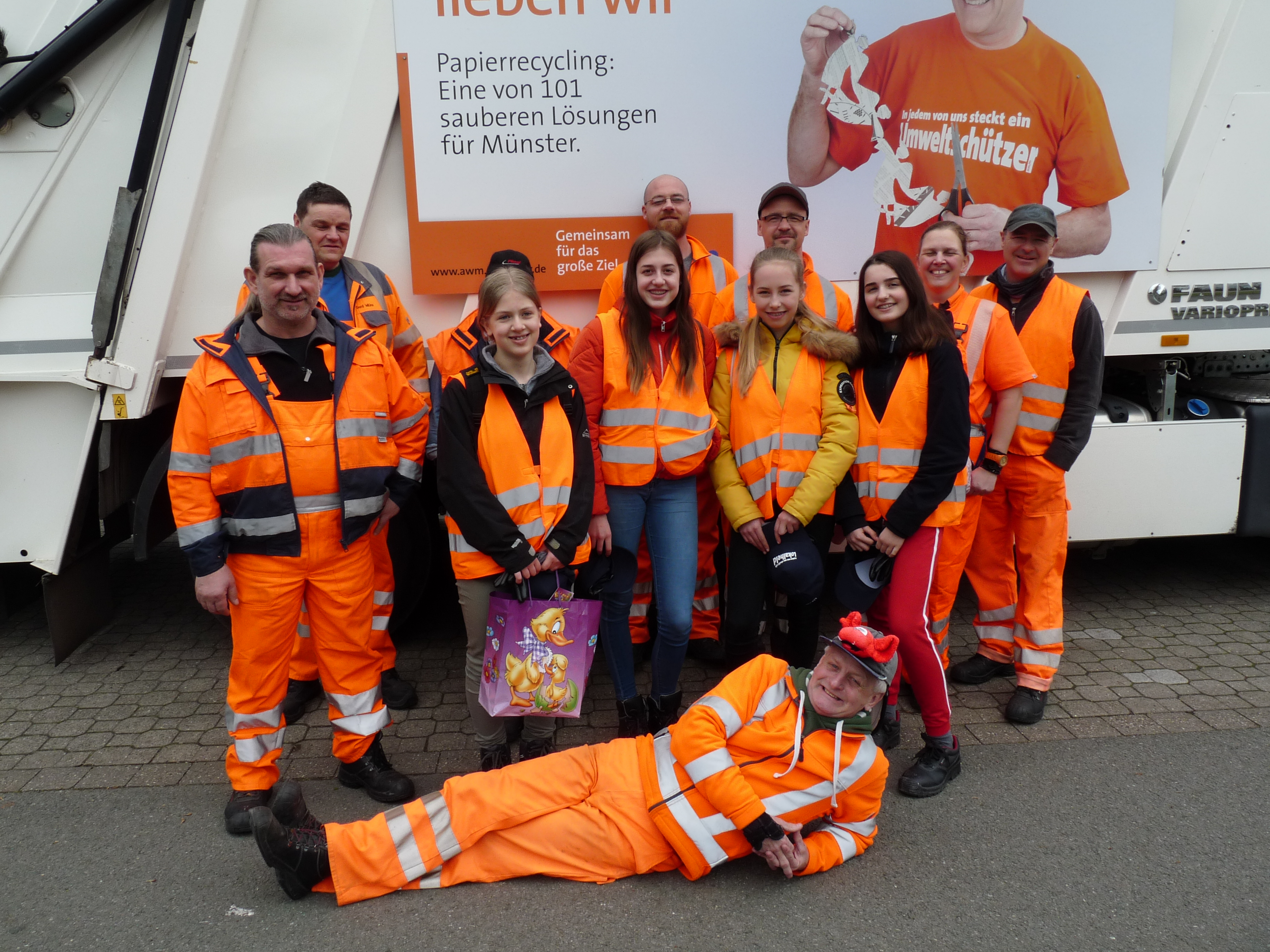 Gruppenfoto Girls Day bei den awm