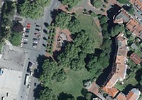 Blick auf die Grünanlage am Bremer Platz Luftbild des Bremer Platzes
