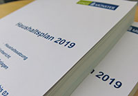 Der Entwurf zum Haushalt 2019 in gedruckter Fassung Foto