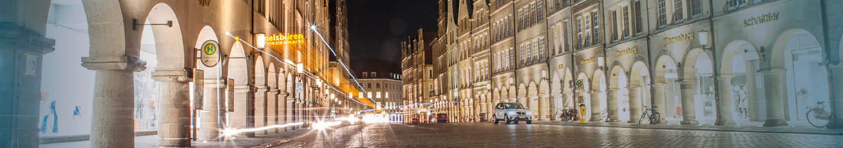 Header Stadt Münster – Prinzipalmarkt bei Nacht