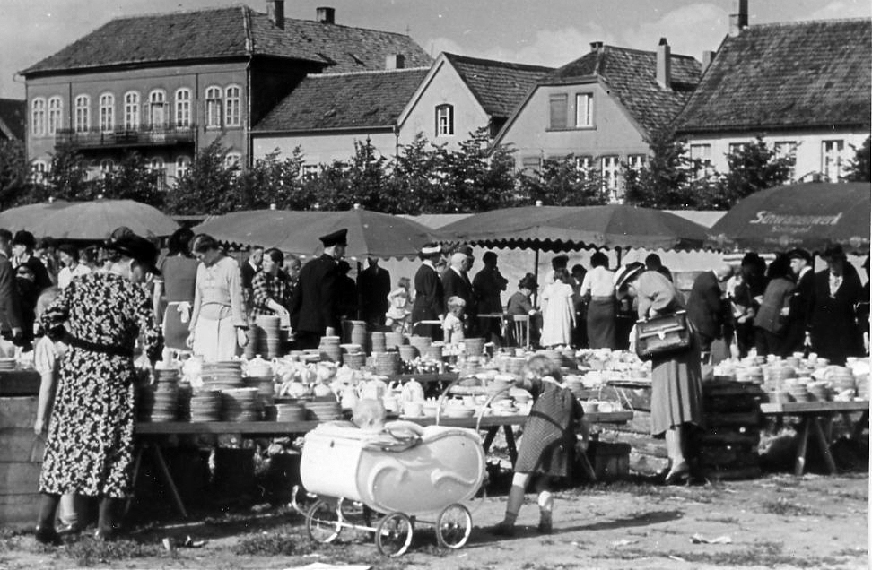 Send mit Pottmarkt auf dem ehemaligen Hindenburgplatz