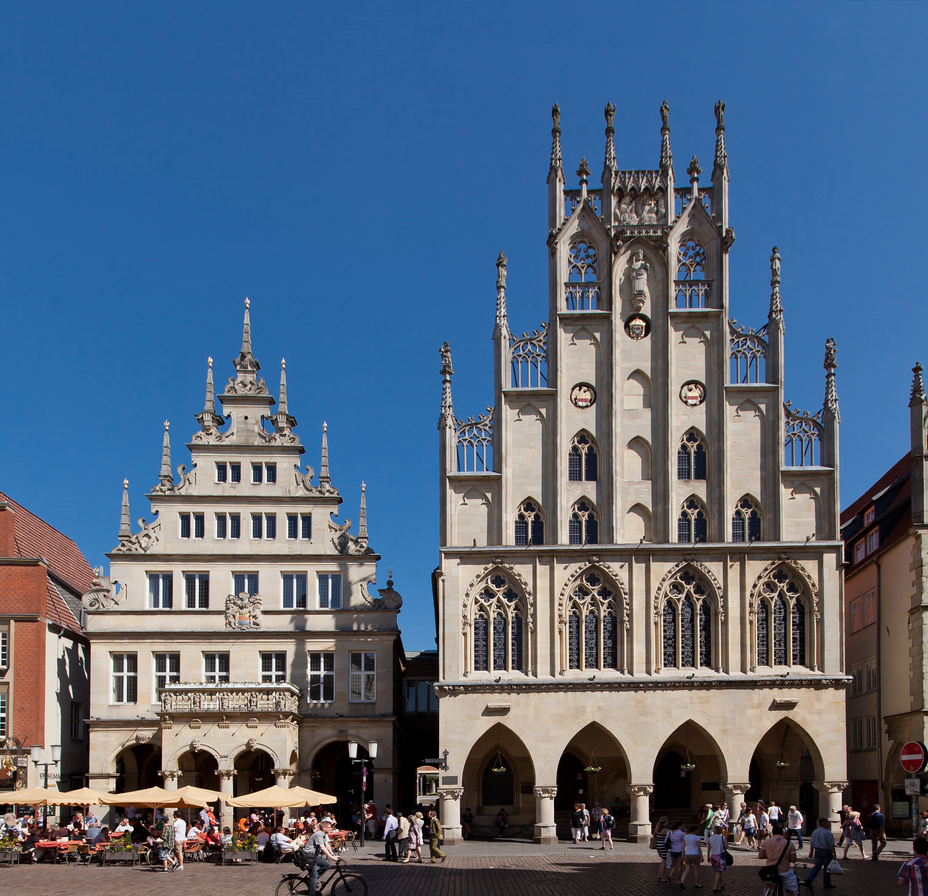 Rathaus und Stadtweinhaus