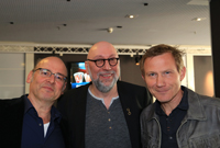 Die Schauspieler Vittorio Alfieri und Roland Jankowsky mit dem Wilsberg-Erfinder Jürgen Kehrer (Mitte)