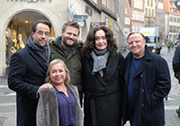 Max Zähle (2.v.l.) mit den Schauspielerinnen und Schauspielern Jan Josef Liefers, ChrisTine Urspruch, Mechthild Großmann und Axel Prahl