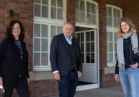 Stefanie Siegl, Konversionsmanagement (l.), und Julia Gründing, Münster Marketing führten das Interview mit Leonard Lanskink.