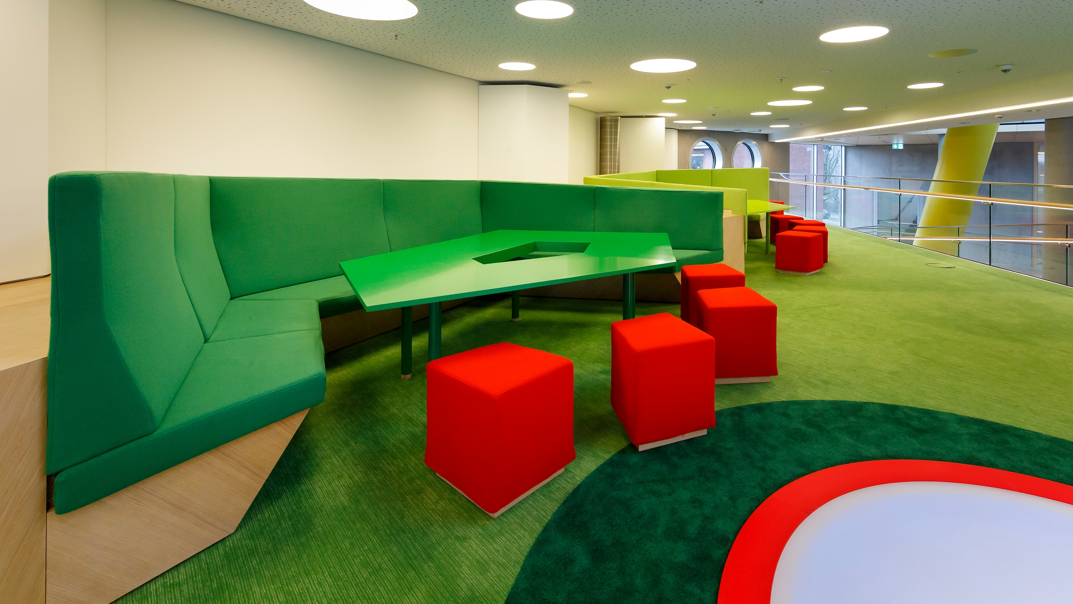 Sitzecke im Hauptgebäude