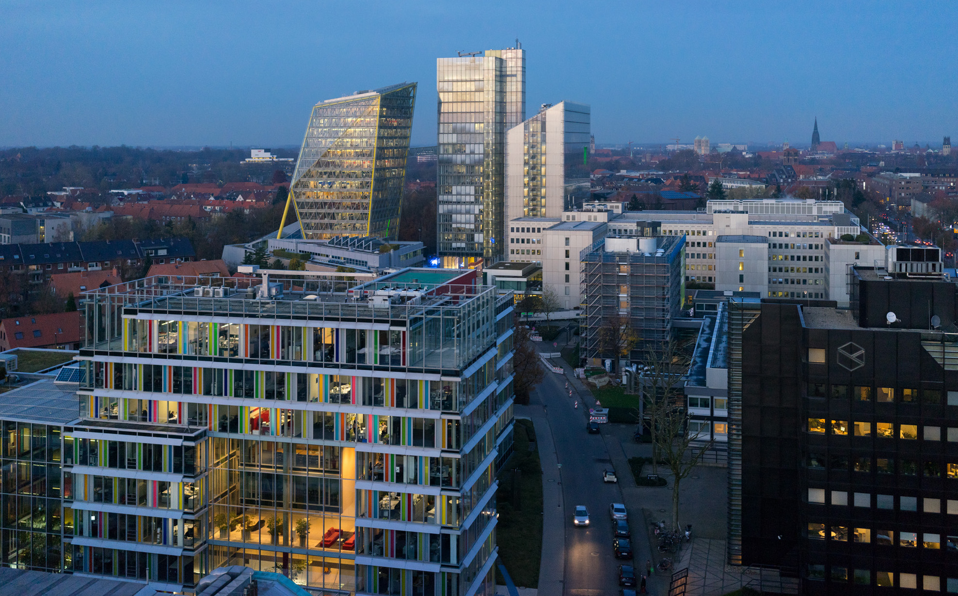 Die LVM-Gebäude mit dem Bauteil 7 im Vordergrund 