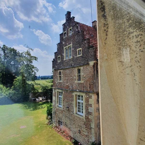 Blick auf Treppengiebel