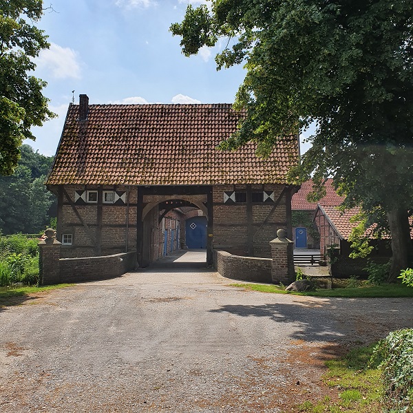 Blick auf das Torhaus