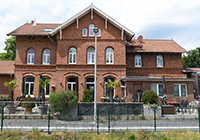 Der alte Bahnhof Reken - Blick von den Gleisen auf das alte Bahnhofsgebäude